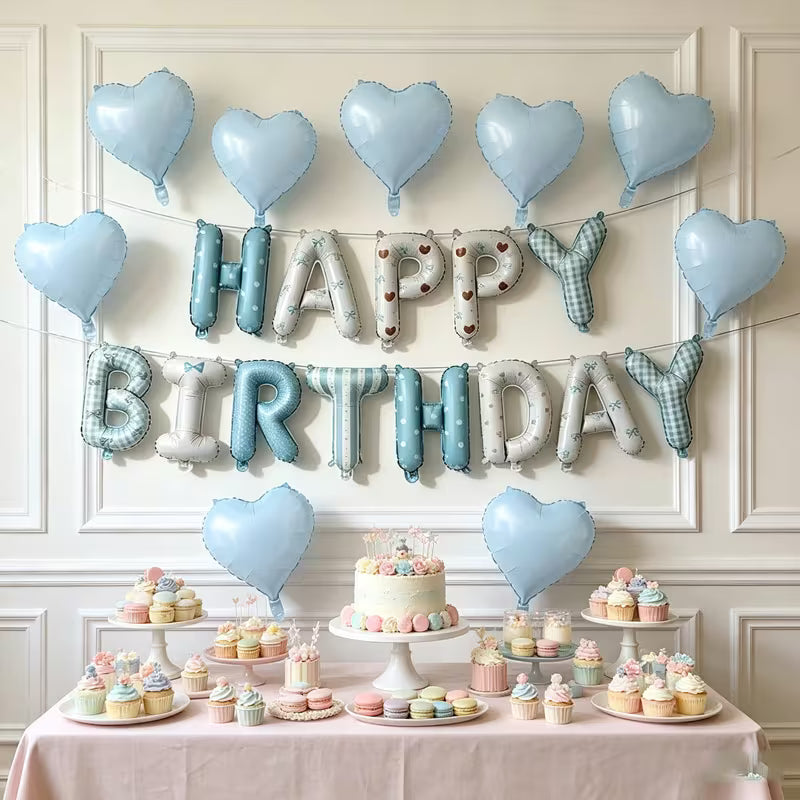 Globos de letras Happy Birthday con osito azul