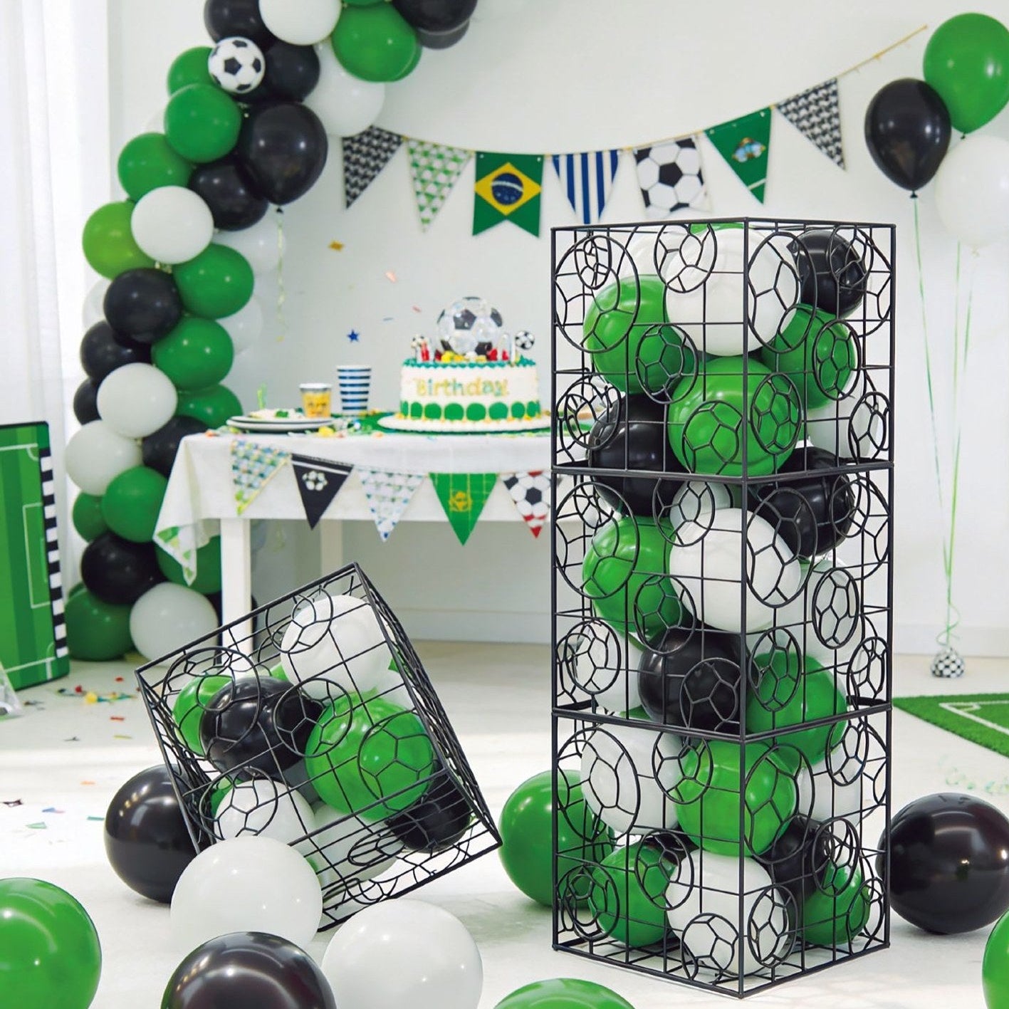 Cajas para Globos Futbol Negro 30x30cm Pack 6uds